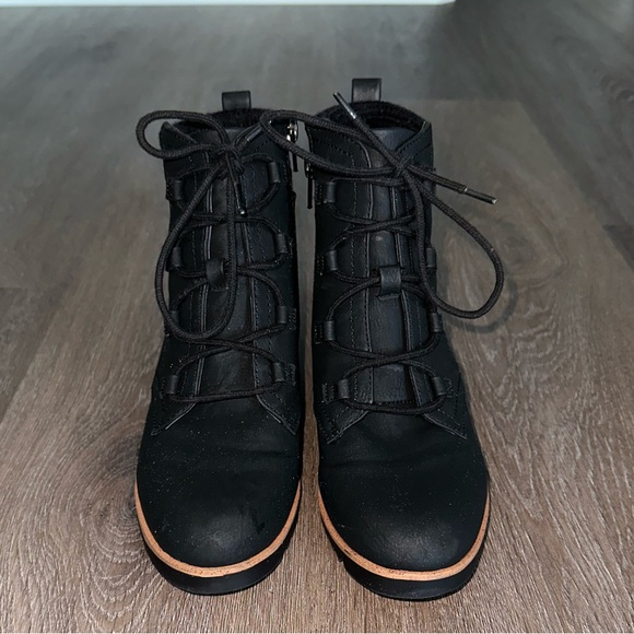 LifeStride Zone Wedge Boots Size 6.5 - Picture 2 of 9